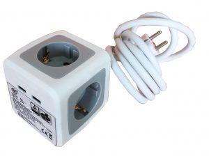 [GM10281] Base múltiple SIN INTERRUPTOR kubo 4 huecos 2 puertos usb